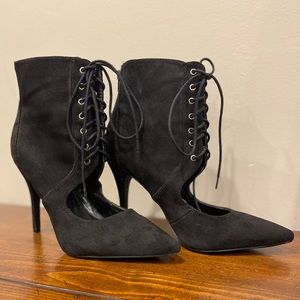 Charlotte Russe Black Lace Up Heels! Size: 9! Great condition!